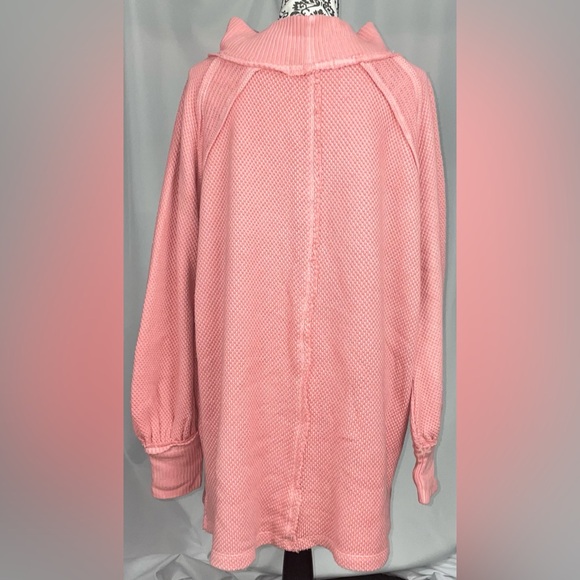 We The Free People She's a Keeper Sweater Size Medium Top Oversized New Tag - Picture 4 of 6